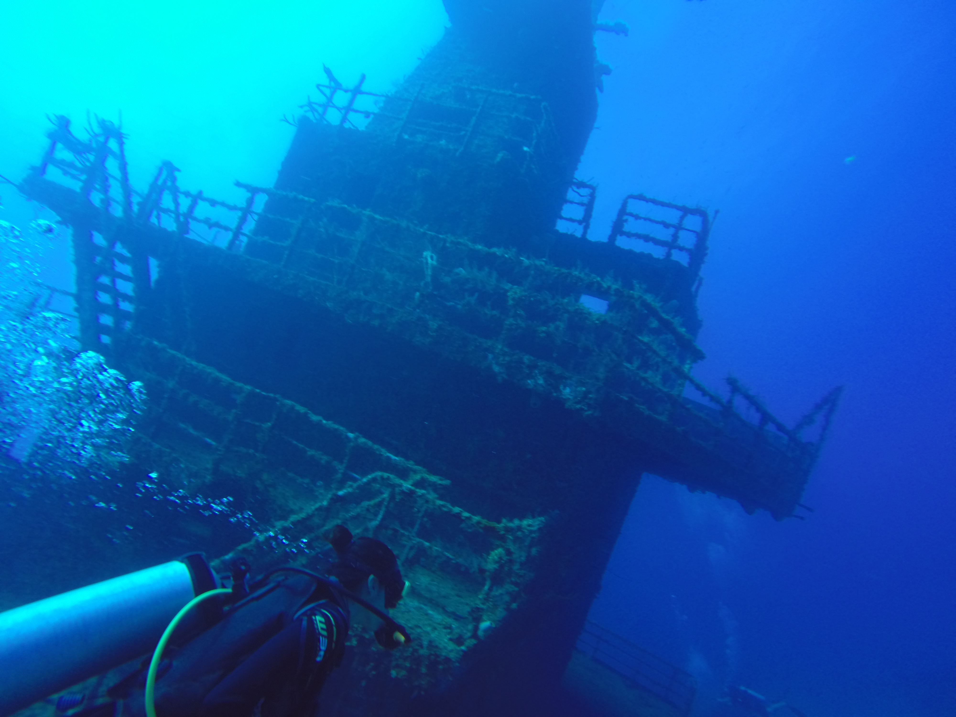 Wreck diving Roatan